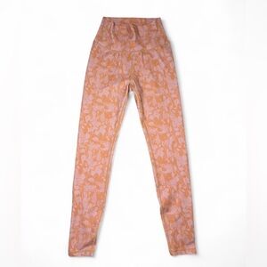 Wilo The Label Peach and Light Pink Tropical Floral Leggings ⏹️